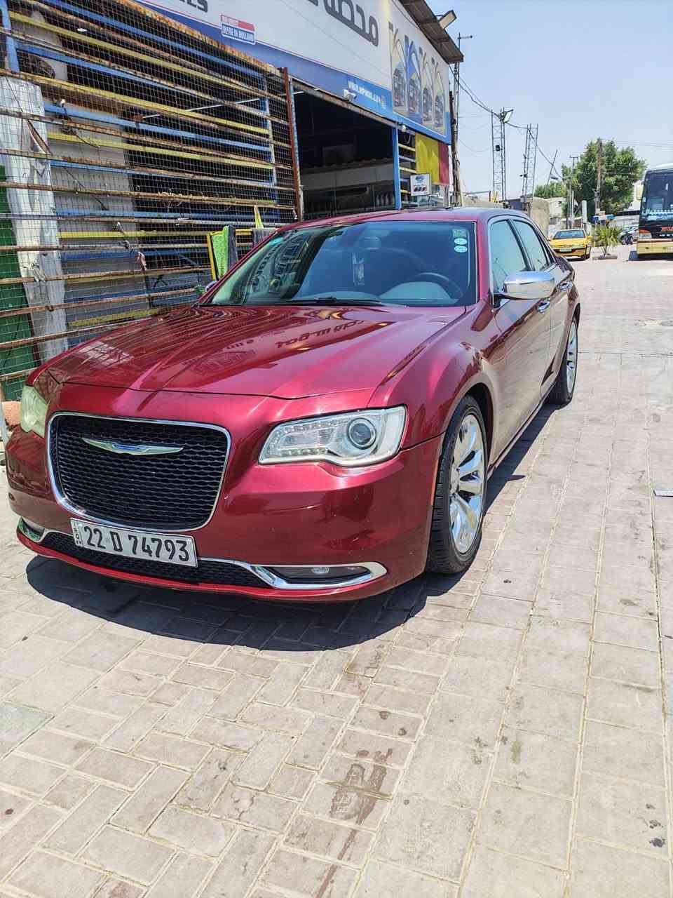 سلام وعليكم اوباما c300موديل 2020اصل رقم اربيل بسمي سنويه وهزه جديده سياره جديده مال بيت   كفاله مكينه كير حداديه تايرات باتري ماشيه 79 وقابل للزيادة بيه جاملغ  اليمنه صبغ فقط بدون تبديل  وصور السونار والحاددث مع الصور للتواصل او الاستفسار *********** مكاني بغداد
