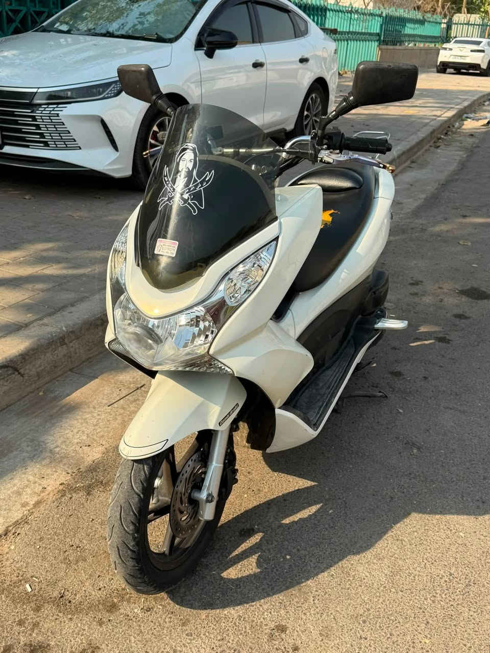 للبيع دراجه pcx جيل الاول JF الياباني دراجة جديدة دراجة رياضية مزوده تزويد مال يابان بي ( اكلچات رياضي- صالنصه رياضية- سكان رياضية- جام رياضية + تتفئه بل يدات + تخم تايرات جدد _+ اگلوبات الجوه رماش بي جهاز تتحكم بـ ألوان هم _+ بي باركود مال المزاد اليابانية السعر ( 14 ) مكان الدراجه بغداد سوق الصدرية لتواصل ( *********** )
