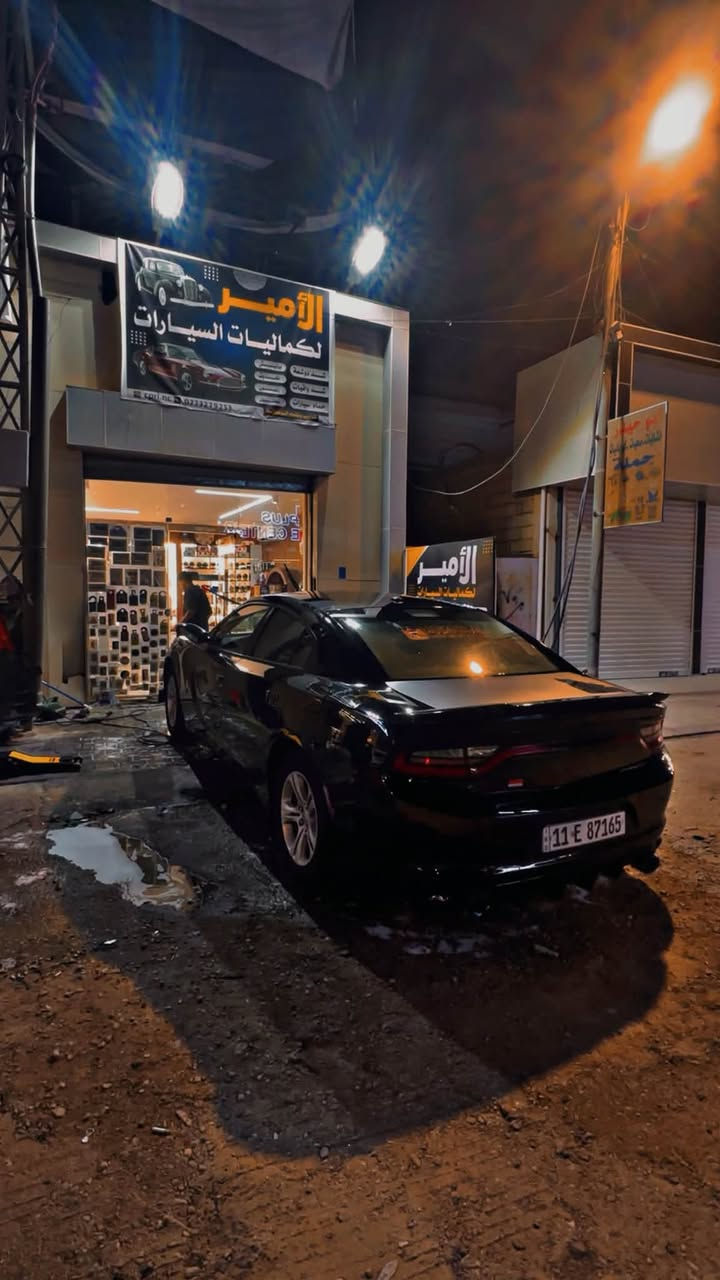 السلام عليكم  جارجر واريد امريكي 2019 اصل بسمي 

موصفات sxt العاديه تشغيل عن بعد حساسات شاشه لوسط 

السياره جاهزه حداديه جديد

كير ومكينه كفاله 3600
ضربتها مثل ما موضح بالصوره قبق الصندوك وتعديل بالحوض وتبديل الجاملغ الامامي 
السياره ماشيه 98 ميل حقيقي 
السعر 185 وبيها مجال 
للاستفسار ***********
