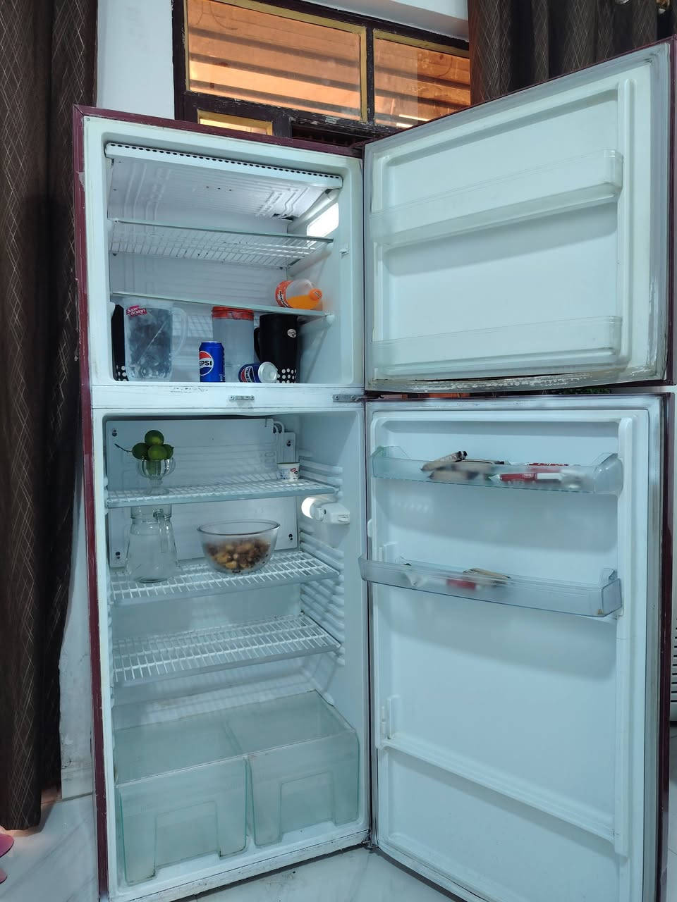 للبيع مستعجل سبب انتقال الغير محافظه ثلاجه كلش جبيرة 28قدم ***********عنواني الكفائات
