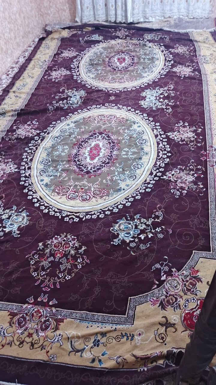 السلام عليكم زولية نظيف طول ٧وعرض٤ اتصل على الرقم ***********

