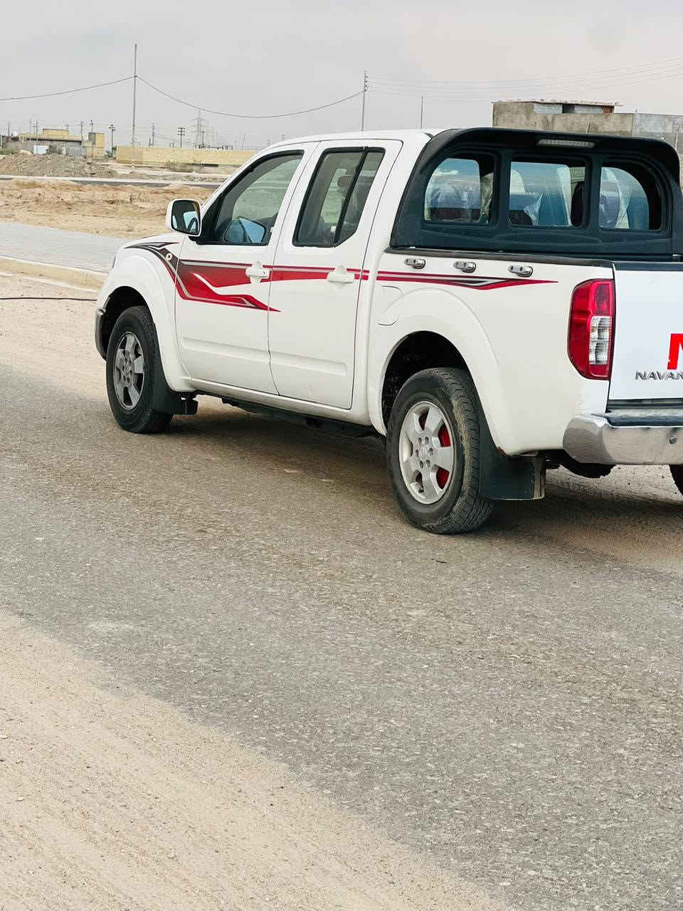 نيسان نافارا • ٢٠١٢ • رقم بصره