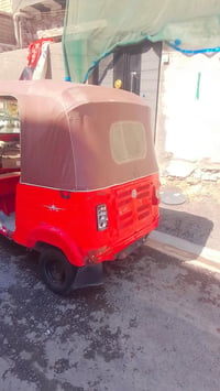 عندي تكتك لبيع بدون رقم 3600 وبيه مجال 07750308506 حك جيه بكاني بغداد ...