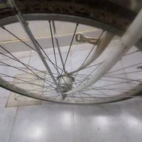 عندي هذا البايسكل للبيع سعره 50 كل شيء ما ناقصه تركب وتمشي محتاج فلوس ...