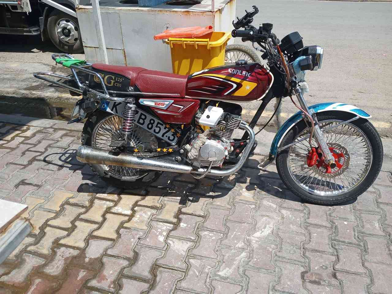 دراجة لبيع نوع سونك موديل 25كفالة عامة مكان ديالى جلولاء ***********
