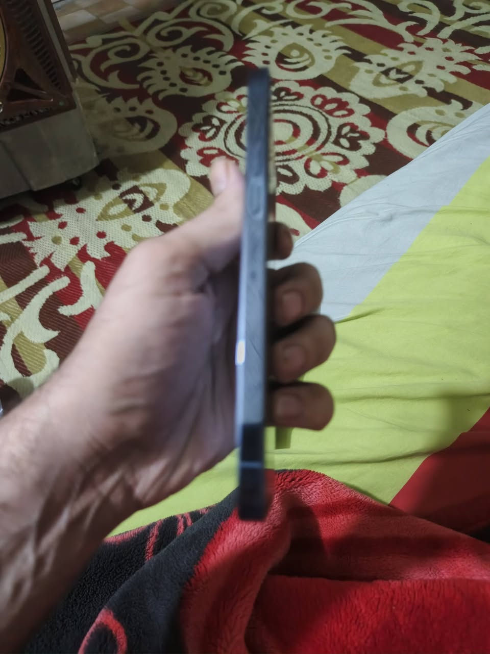 السلام عليكم
13 برو ماكس جهاز مكفول وتر برغي مافتوح بي مكفول من الزلغ 
بطاريه 79
ذاكره 256
 سعر 650 قفل قفل بدون عمله اترجاك لاتجي تعاملني فدوه اروحلك وين ميعجبك تفحص جهاز 
مكاني بغداد الحبببيه ***********

