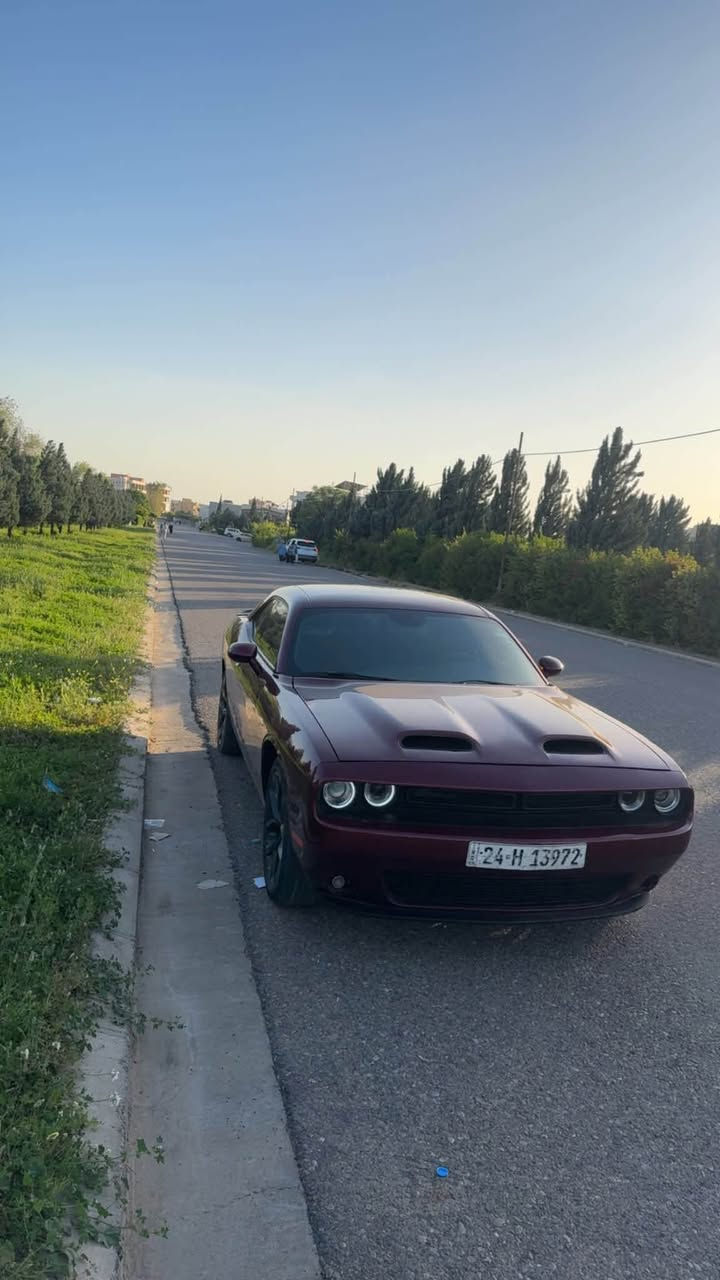 السلام عليكم 
دوج جالنجر موديل 2022 
ماشيه 46الف ميل 
بدون دواخل بدون ايرباك ضررها بوند وجاملغ السونر والصور بالمنشور 
مكان السيارة الموصل 
سعرها 180 وبي مجال بسيط 
للتواصل مع صاحب سيارة 

***********

