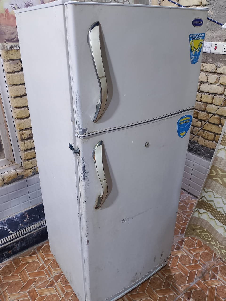 ثلاجة من النوم الأصلي كونكرد لبناني بسعر 200 وبيها مجال الثلاجة شغاله للأستفسار الاتصال على الرقم *********** فيه وات ساب
