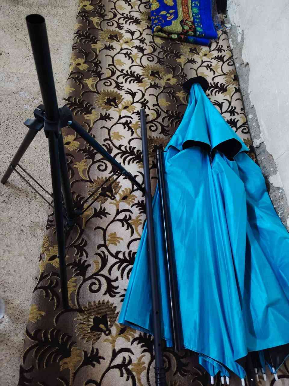 سلام عليكم اخوان شمسية جديدة ما مستخدم تفيد اهل السفرات اهل البصطيات يخلوهه في وبيهه تحكم تتحكم بيهه سعره 35 موجود توصيل هم ***********
