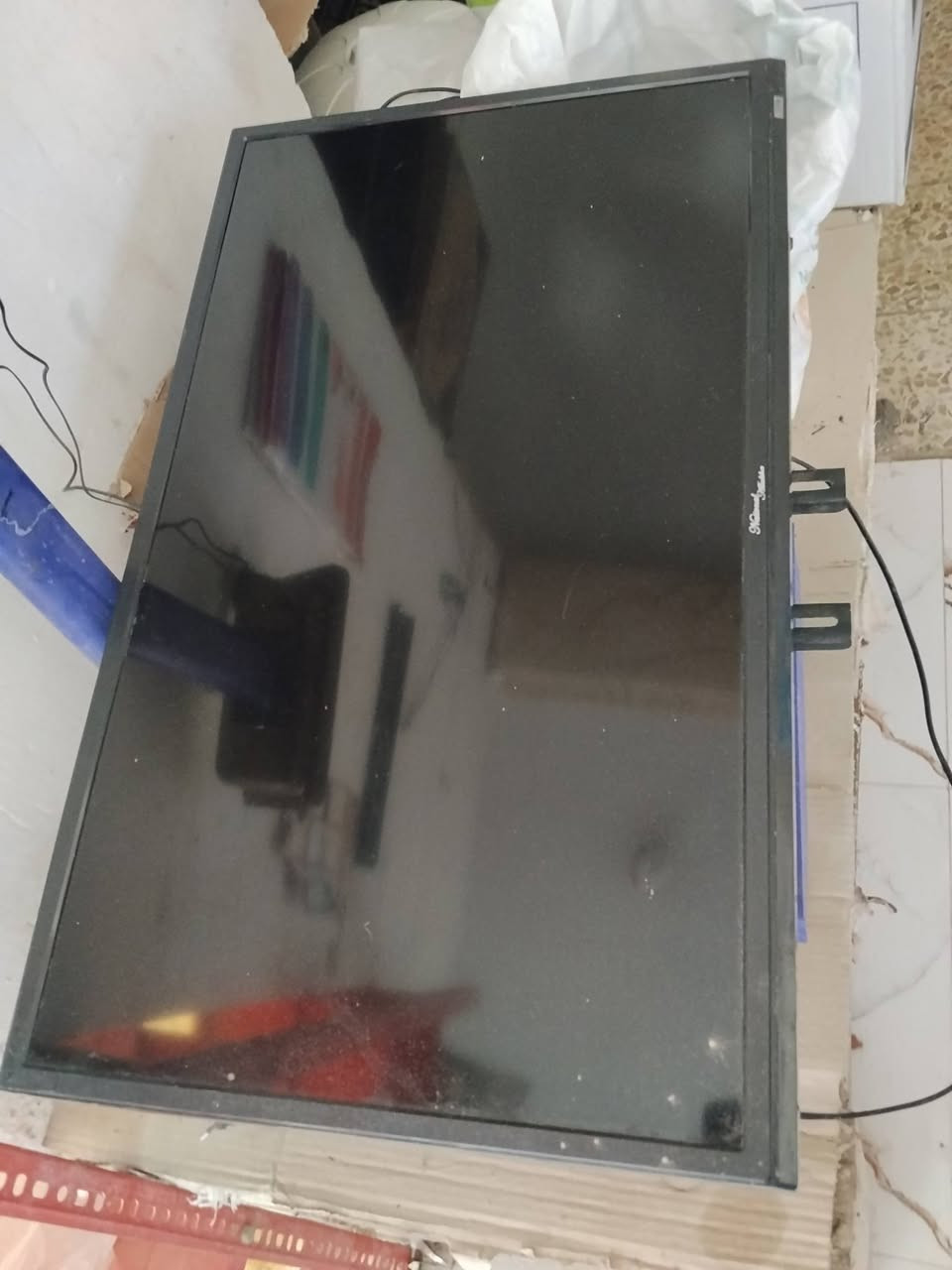 سلام عليكم شباب كامرات للبيع وياهن بلازمه نضيفات استخدام قليل اخذ وافحص وشوف 
السعر 300وببهن مجال الشراي يجي خاص مستعجل عليهن كلش

