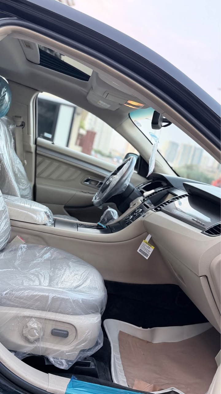 Ford taurus 2013 niva 
فورد توروس ٢٠١٣ خلیجی وەکالە نیڤا ⚜️sel 1/1 فول 
سەیارەکە بێ بۆیاخە ساردیش  دوو په له ي هـيه مەکینەو گێڕ بە شەرت 
سلايت سێشاشە بە شەرتی ئەوەی دەس کاری نە کرابێ مەکینەی نەکراوەتەوە 
 تەقەو رەقە هەموو گیانی بە شەرت دوو سویچ بیلادی ناو زەرد هەموو گیانی لەسەر دەقی شەریکە ماوە بەردی ئەگزۆز بە شەرت بیلادە حاسەیە کوشن کارەبا سەنەوی تا ٢٠٣١ تازەیە بە ناوی خۆمە تحویل وکالە بشرت  
رۆن و فلتەری بیلادی گۆراوە 
مكان سليماني 
سعر ***********
عربي 
سياره كفاله من صبض مه كانين pdr
گير مه كينه كفاله عام سعر بلاش ✅✅
*********** واتسئاب السليمانية, العراق
