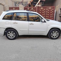 شيري تيكو بيضاء موديل ١٣ حجم المحرك ١٥٠٠ وهذه الصور لطفا وتساب 0770715...