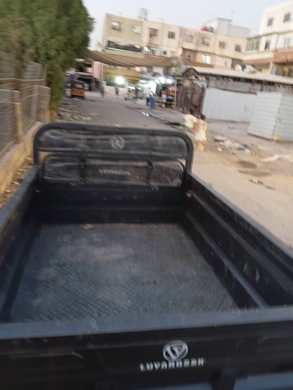 ي السلام عليكم ستوتة شحن كاملة اي نقص ما بيهة اكبر حجم بدي سعر 1700بيهة مجال حك جية مكاني الدورة رقمي ***********
