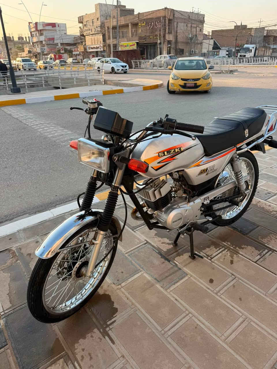 سلام عليكم ساسوكي ياباني موديل ٢٥ اوراق سكنر الدراجه جديده برغي ما مفتوح بيها مكاني بابل مركز سعرها ٦٥٠ بيها مجال ***********
