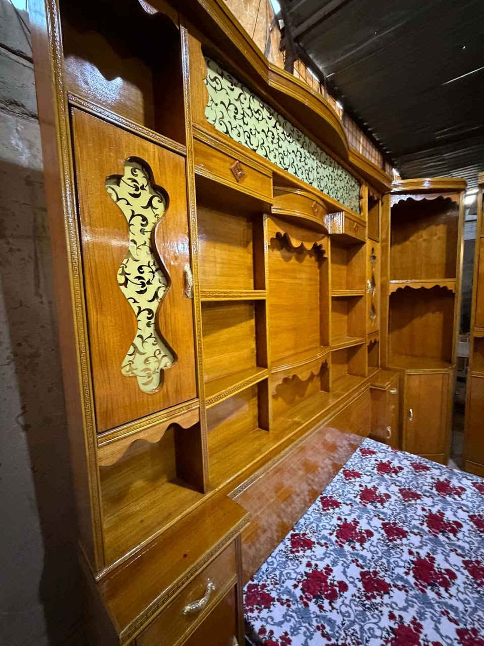 سلام عليكم غرفة ٦بوب طابقين داخل خارج صاج مسرح السعر ٨٧٥.
{***********}
{***********} الفلوجة, الأنبار

