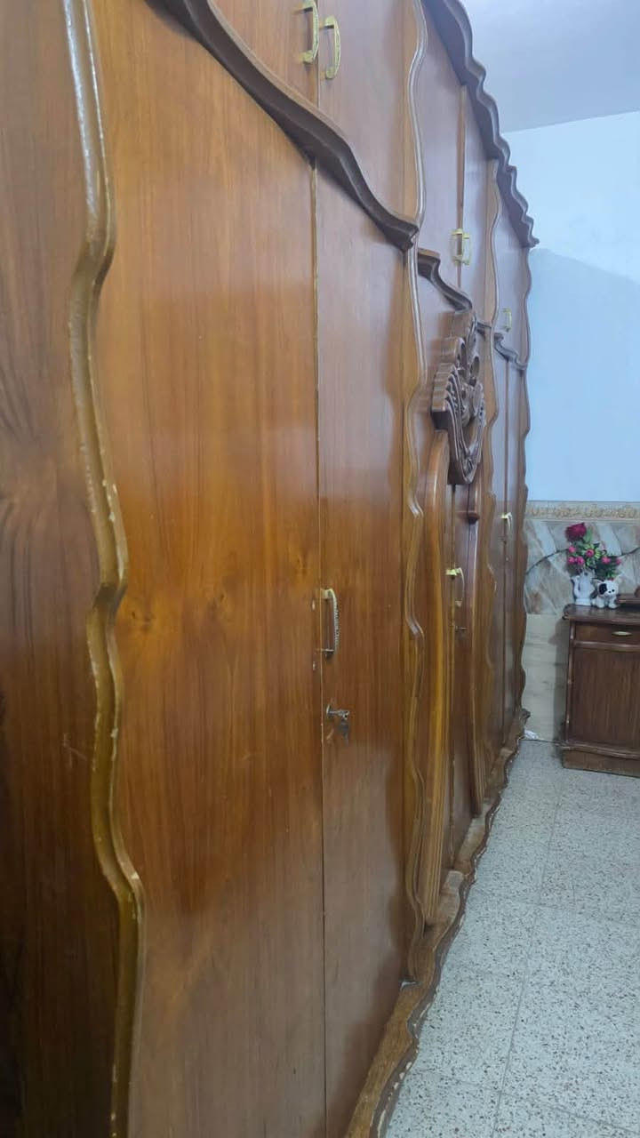 غرفه اخشاب صاج وجه وكفة السعر 750 الف وبيها مجال مكاني بغداد الشعب 
771 673 0470
***********
