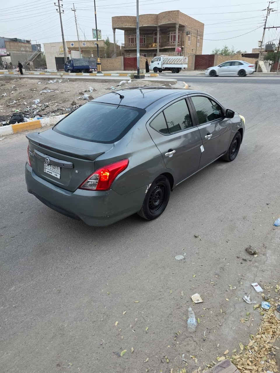 سلام عليكم نيسان فيرسه مديل 2018 رقم بغداد مشروع وطني تحويل سياره عله وضع لشركه ما مشيه شي قليل سياره جاهزه مكينه وكير كفاله منضومه تبريد جديده ليت زنون تخم تاير جديد حداديه جديد با تري جديد  كهربيات كله شغاله شاشه كمره دواره رقم *********** السعر 63 ورقه المكان نا صريه سوق الشيوخ
