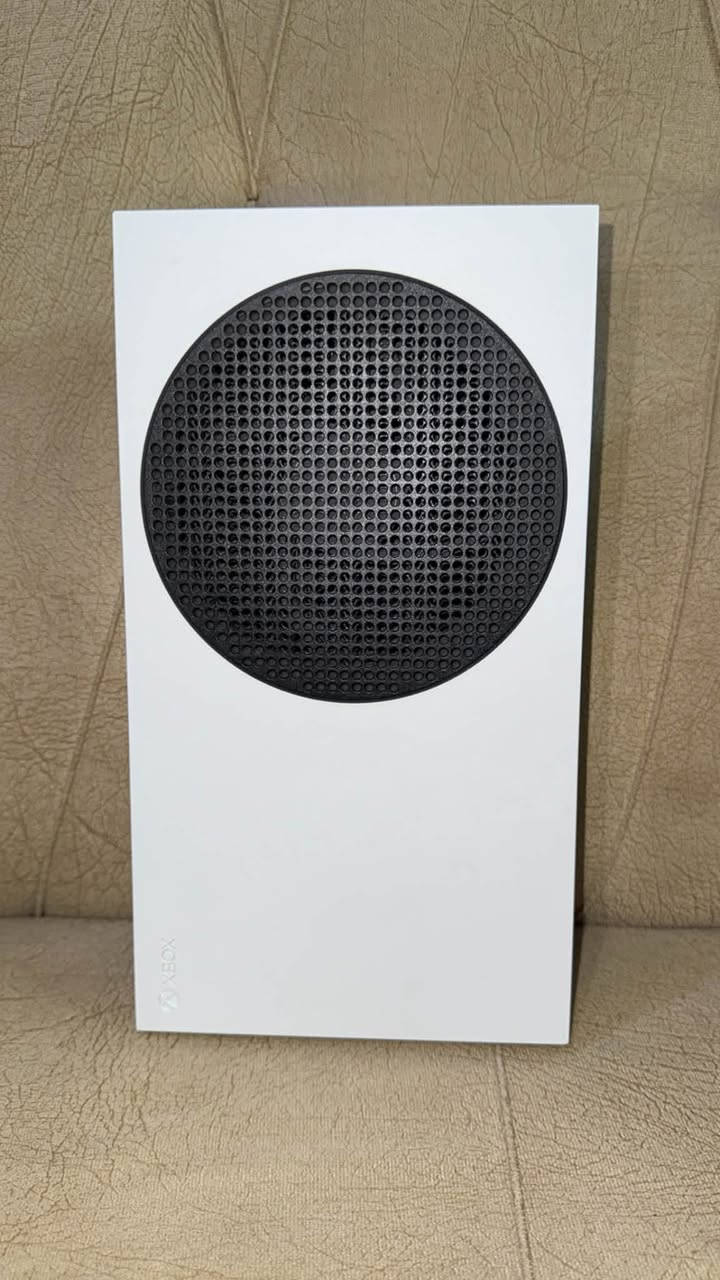 سلام عليكم
X-box Series s 

مستخدم نضيف وجهاز لوك ستيكر مع كامل ملحقاته الاصليه الكارتونه وغيره مع ups 850 الجهاز مثل ما موضح نضيف وغير مفتوح او داخل صيانه السعر (450) و بي مجال  للتواصل و الاستفسار ***********
