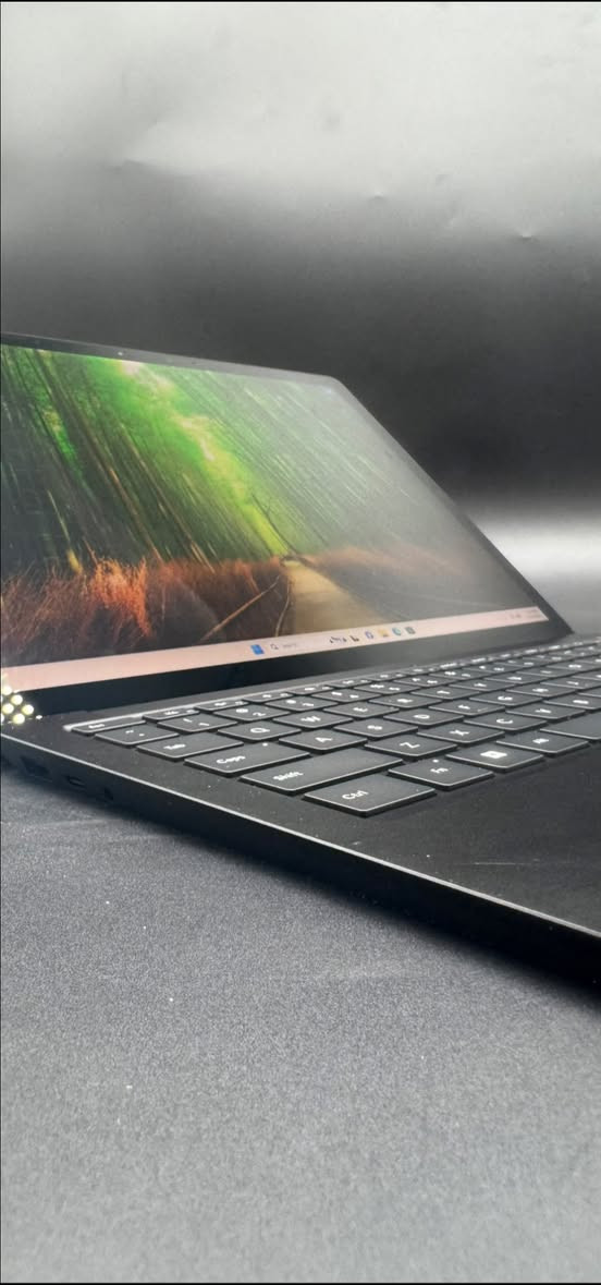 سيرفس لابتوب • i7 جيل ١٢ • شاشة لمس