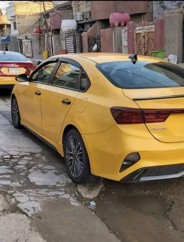 السلام عليكم
كيا فورتي موديل 2022 وارد امريكي حادثة جاملغ وبنيد بدون دواخل شواصي لغود مكفوله ايرباك ستيرن راجع سستم مكينه 2000 دوش كير at جيتي لاين فول مواصفات للأخير اعله فئة بل فورتي تخم تاير جديد  تبريد ثلج حدادية خير من الله مكان السيارة بغداد
السعر الاتصال ع رقم ***********
