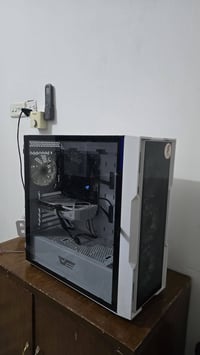 كيس • R5 3600 • كرت شاشة