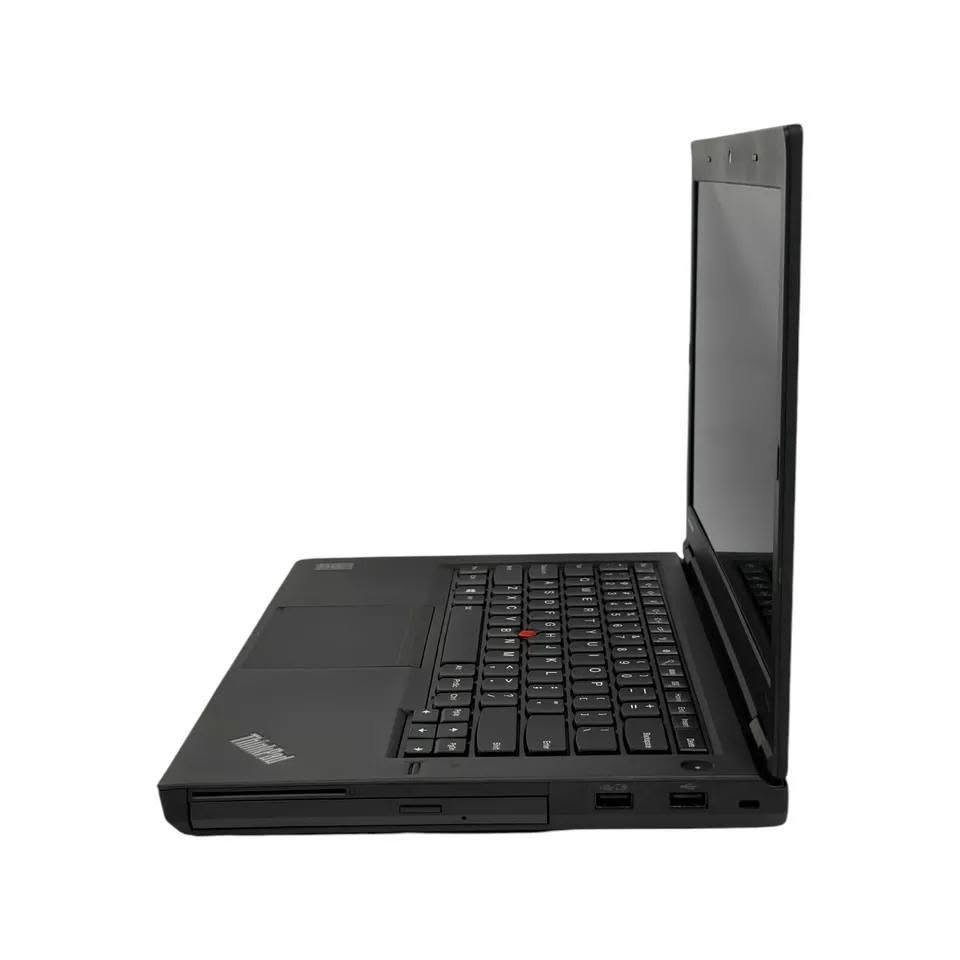*Lenovo ThinkPad T440p   
*السعر: 185,000 دينار*

*المواصفات:*
- *المعالج*: Intel Core i7 - الجيل الرابع 4th Gen
- *الرام*: 8GB DDR3
- *التخزين*: 500GB HDD
- *الشاشة*: 14 انش HD
- *البطارية*: ضمان ساعة فما فوق
- *الحالة*: مستعمل نظيف 95% مع الشاحن الاصلي

*المميزات:*
- هيكل عسكري متين يتحمل الشغل
- كيبورد مريح ومقاوم للسوائل
- قارئ بصمة
- جميع المنافذ شغالة: USB 3.0, HDMI, LA

*الاستخدام:*
مناسب للطلاب والموظفين، برمجة خفيفة وبرامج اوفيس، دروس اونلاين وتصفح وافلام

*معلومات البيع:*
- *المكان*: النجف الاشرف ويوجد توصيل جميع المحافظات 
- *الفحص*: فحص وتجربة امام المندوب   قبل الاستلام

*للتواصل:*
***********  
***********

