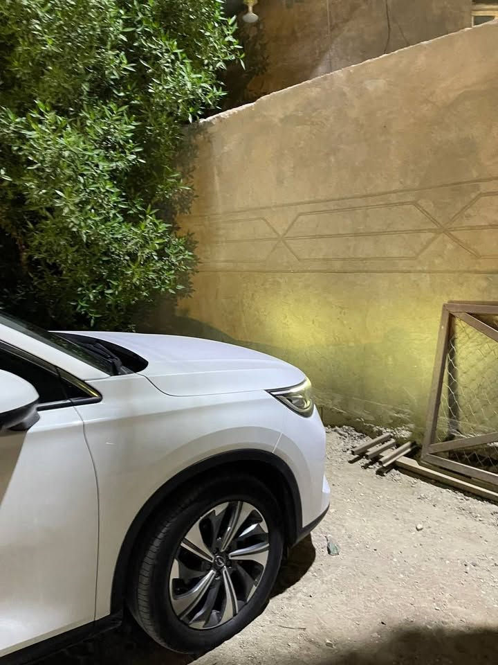 للبيع سياره GS4 صيني موديل 2023 
ماشيه 60  الف كيلو متر 
سياره 5 راكب 
كراسي كهرباء 
حساس مري جوانب 
السيارة حادثه بلصوره   
كاميرات 360 درجة 
نظام ( sport,normal.smart ) سبورت ، طبيعي ، رياضي
نظام ايكو اقتصاد البانزين 
دخول ترحيب ذكي 
سياره انسه صرف البانزين 
تحذير حزام الأمان ، نظام تقفيل من بعد ، فتحه سقف 
سياره رقم بغداد مشروع وطني تحويل ثاني يوم 
سياره مرتبه  شبابيه وعائليه اقتصاديه رياضيه بنفس الوقت
السعر (150)  وبيه مجال  
العنوان البصره - الطويسة
***********
