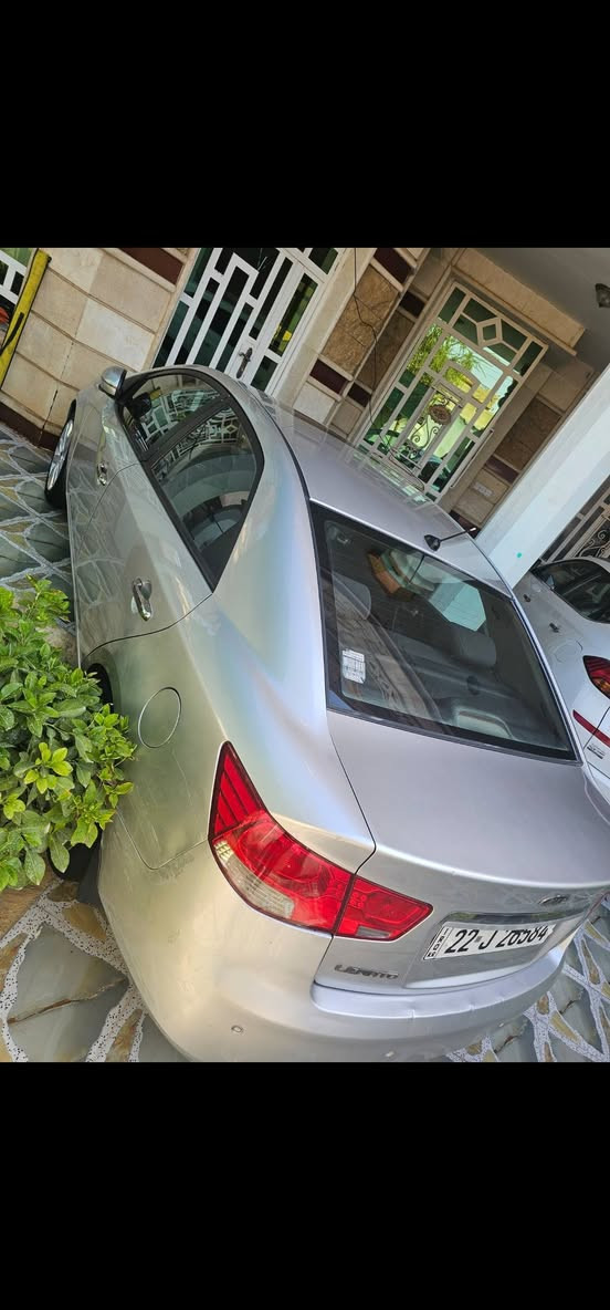 سيراتو فول موصفات فتحه بصمه رقم أربيل دولي سنويه هزه فحص كله جديد كير محرك تخم تايرجديد صدر امامي خلفي جديد مكينه ١٦٠٠دوش سياره جاهزه من كلشي ***********السعر ٩٧ بيه باب مبدل بلادي الخلفي بدون اي ضرر داخلي
