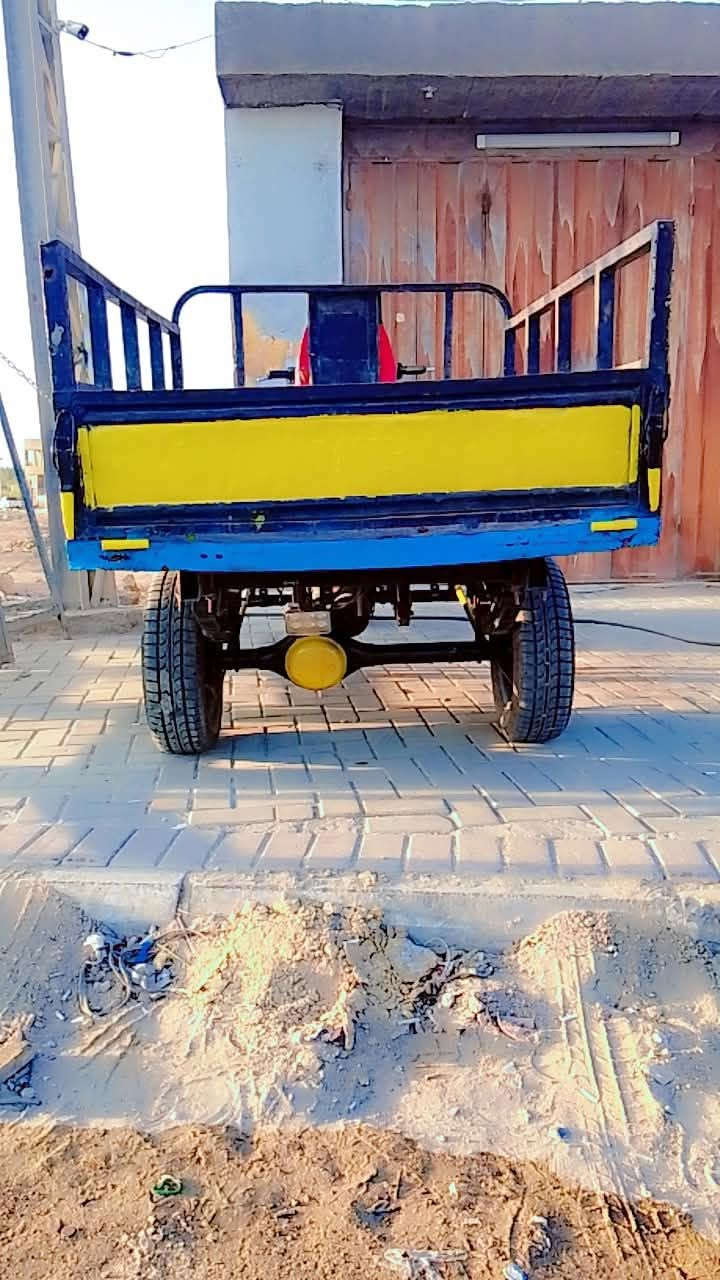 سلام عليكم ستوته البيع وراق صولي موديل 20 مكينه 24تخم تاير بل جيس  دراجه جاهزه سعره مليون 300 مكاني سماوه ***********
