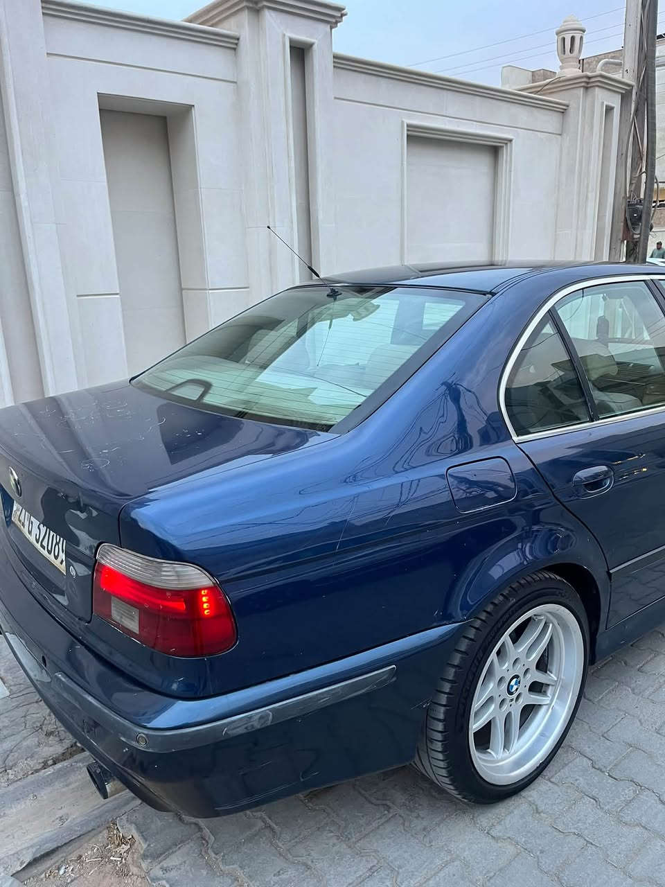 بي ام ٥٢٨i • ١٩٩٧ • حدادية جديدة
