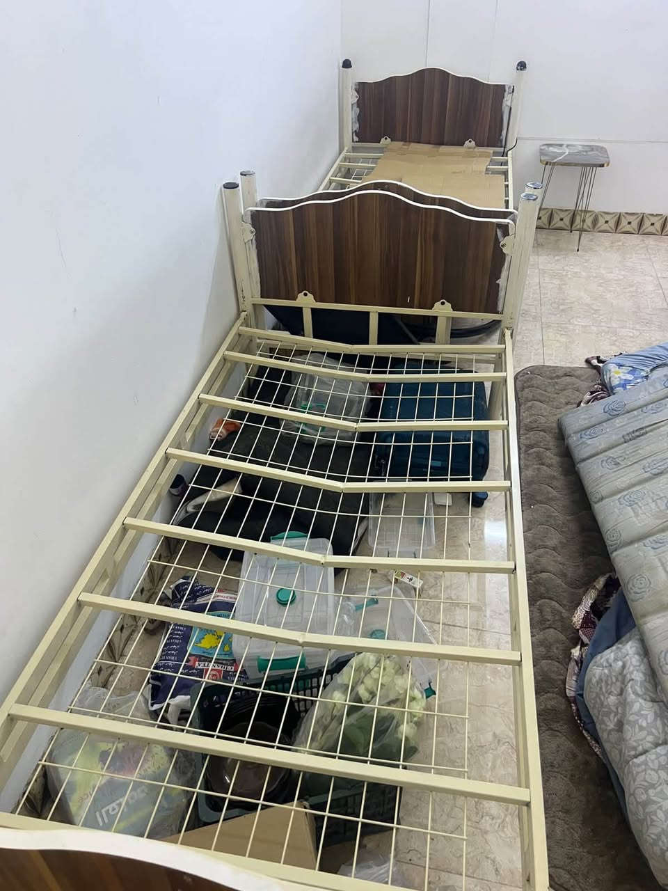 ثنين سيسم للبيع سعر ٦٠ ثنينها بيها مجال بسيط بدون دوشك عنوان كركوك واحد آذار ***********
