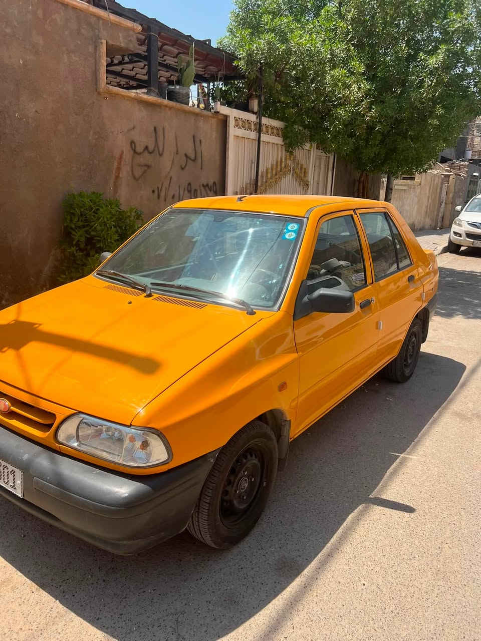 السلام عليكم سايبا ٢٣ كفاله من صبغ والتبديل
مكينه كير تبريد خير من الله 
بيه تكحيل بالباب الخلفي فقط
سعرها ٥٣
عنواني بغداد 
***********
