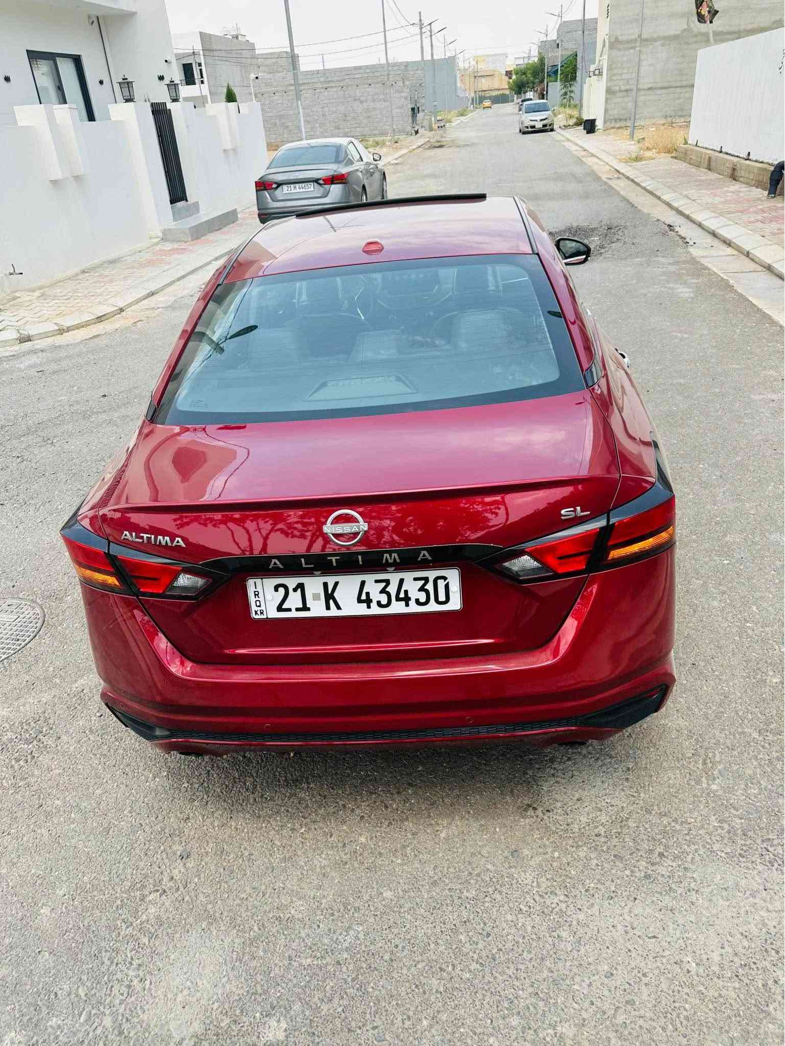 سلام عليكم 
موديل2023 
مواصفات SL فول الفول 
كشنات جلد وتدفئه 
كامرات 360 درجه 
كشنات كهربائي 
قياده ذاتيه 
ويل 19 
سلايت 
شاشه جبيره 
السياره فول الفول بعد ميجي اعلى منها 
السياره جديده مابيها نواقص 
ماشيه 58 الف ميل 
حادثها جاملغ وحافت البنيد بدون دواخل 
ناشر سونارها ورقم شاصيها 
سنويتها لحد 2031 سنويه بسمي 
مكانها خانقين 
سعرها 165 وبي مجال للشراي 
*********** خناقين, ديالى
