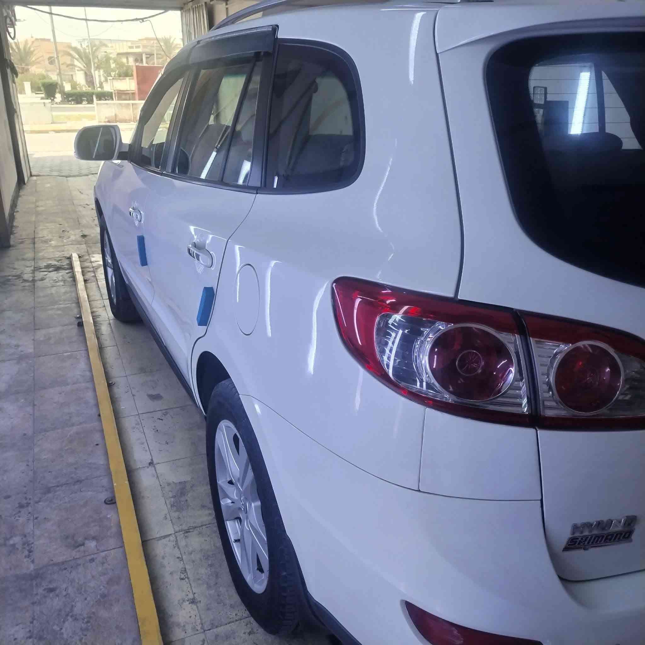 سنتافي مديل ١١ بعداد بسمي مكينه ٦ ما مفتوحه شرط بدايه راجز بيها بدايه البنيد شبر كارات ٧ راكب ٣ قطع تبريد فتحه سقف مري شفط لد ترحيب كروز سرعه شاشه دواخل جديده يد دات نيكل بلاد تبريد جكمجه دق جرس بل ١٢٠ فول ماعده البصمه *********** ما متواجد على الفيس الاتصال على الرقم
