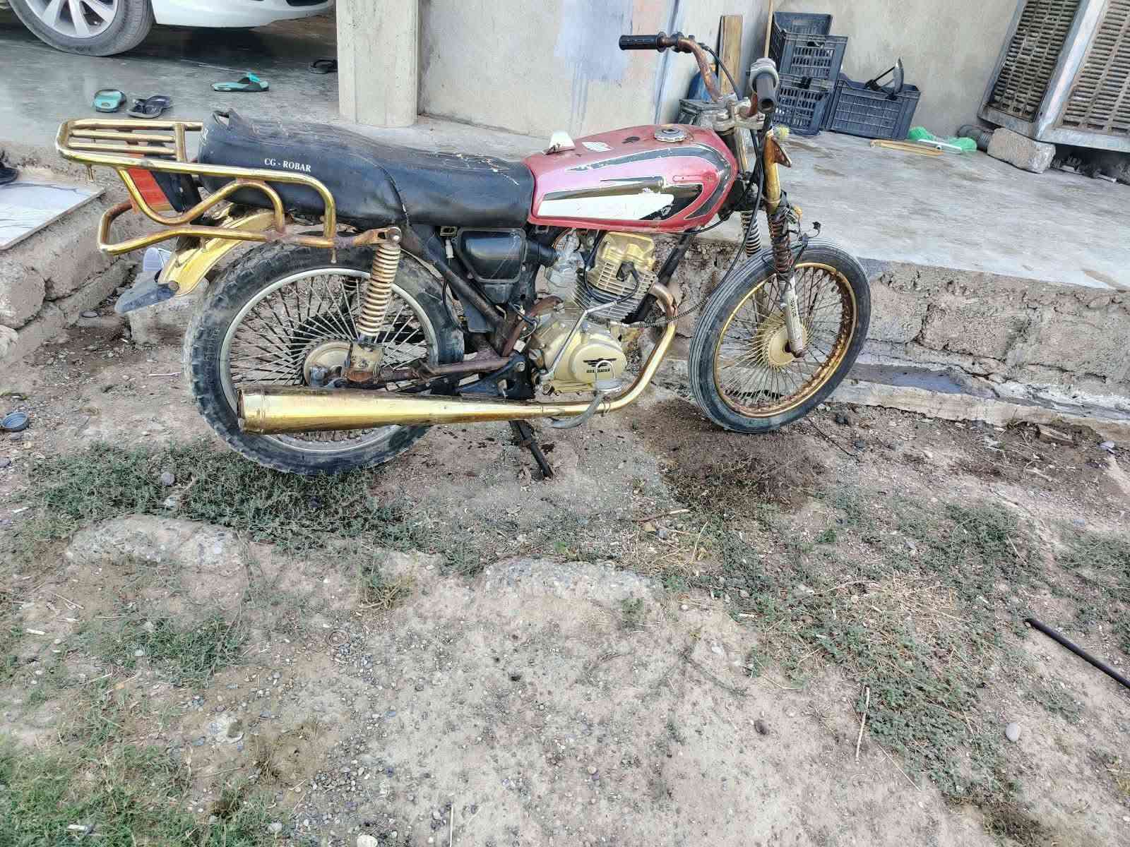 سلام عليكم البيع موطور موديل 17محرك دمعه السعر 200وبي مجال ***********
