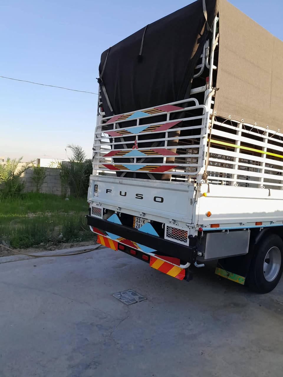 للبيع كنتر موديل2025رقم اربيل ماشي 50الف تخم تاير برجستون ويل كروم مكان ديالى ***********
