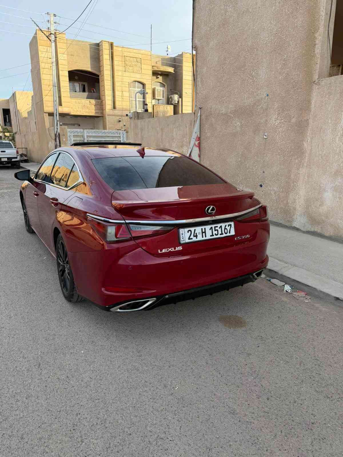 السلام عليكم لكزز ES 350   بانزين 6 سلندر بدون صبغ السياره كلين رقم دهوك شرط التحويل
السعر 248$ 
مكن السيارة ناحية الزاب 
***********
