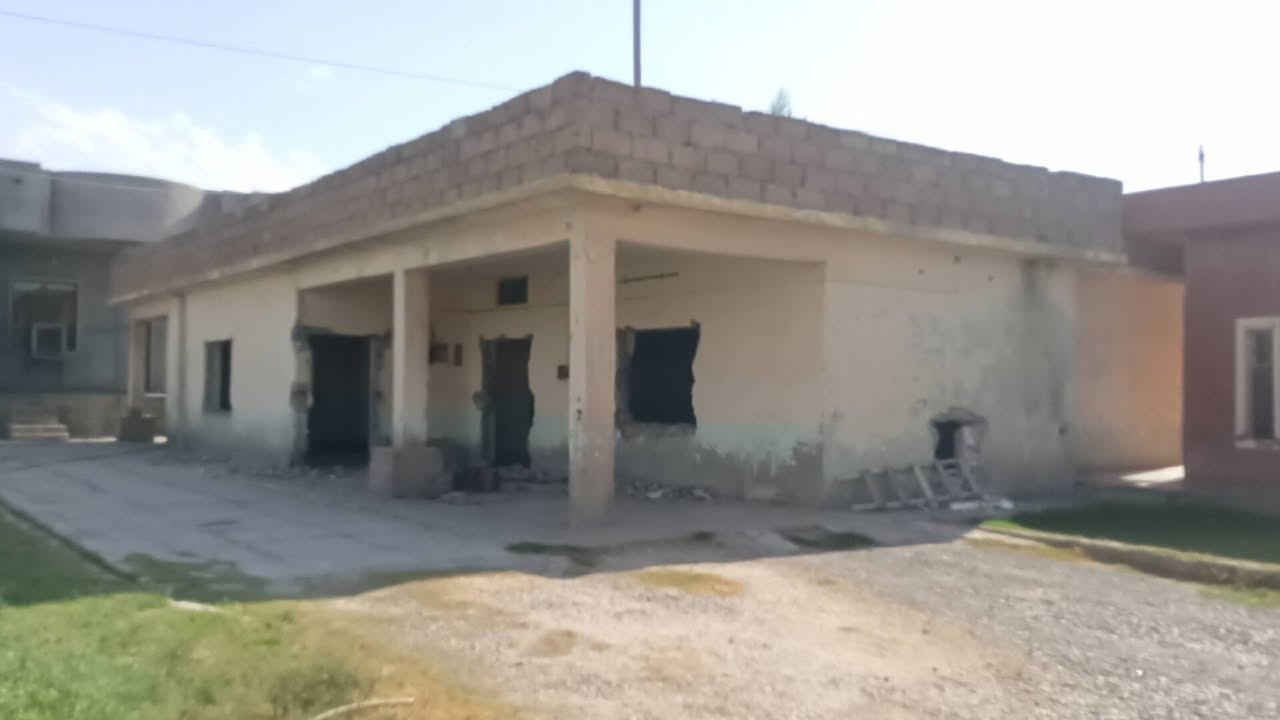 السلام عليكم
السلام عليكم مطلوب كادر تفليش بيوت
عندي هذا البيت اريد افلشو
مكاني الشرقاط قرية شكرا 
الي يحب يشتغل يتصل 

***********

