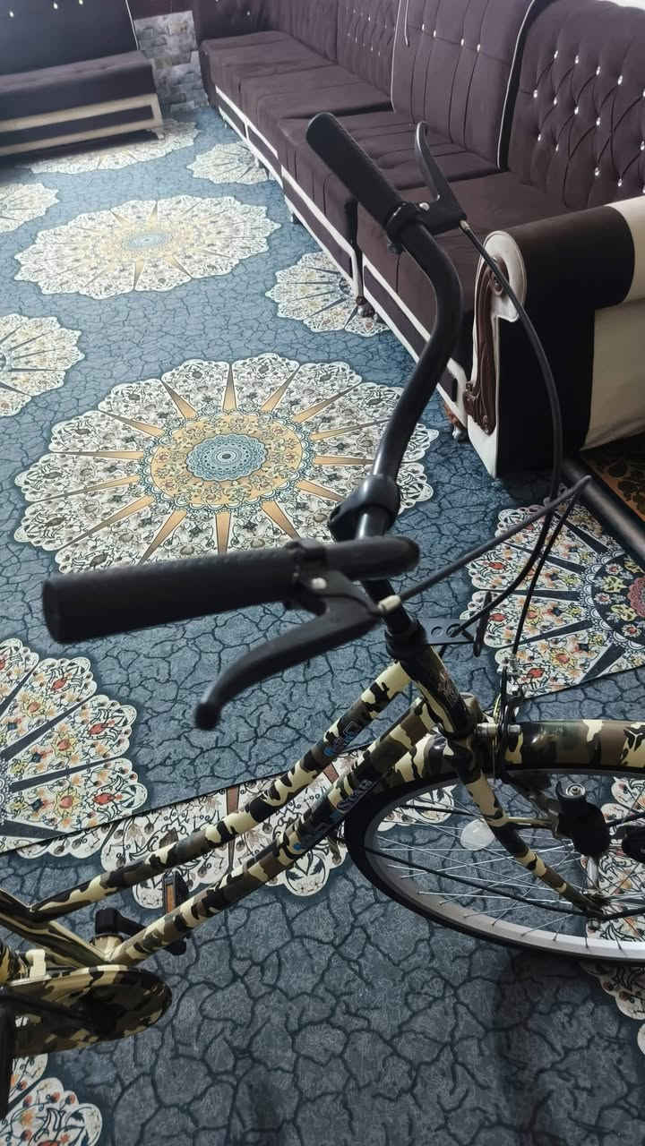 السلام عليكم بيسكل للبيع نضيف كلش ما متعوب و جهاز بيسكل ياباني بريك خلفي جاملغات لايت بيسكل نضيف كلش تواير انضاف كلش سعره 125 الف و بي مجال للشراي عنواني ناصرية منصورية للتواصل ***********
