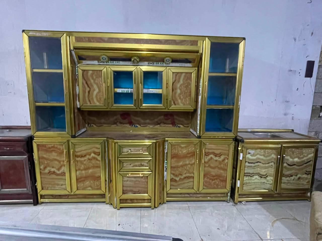 محل الشمال للأثاث المستخدم 
العنوان مجاور حمدي الالوسي ومجمع نبض الحياه الطبي 
للاستفسار ***********
