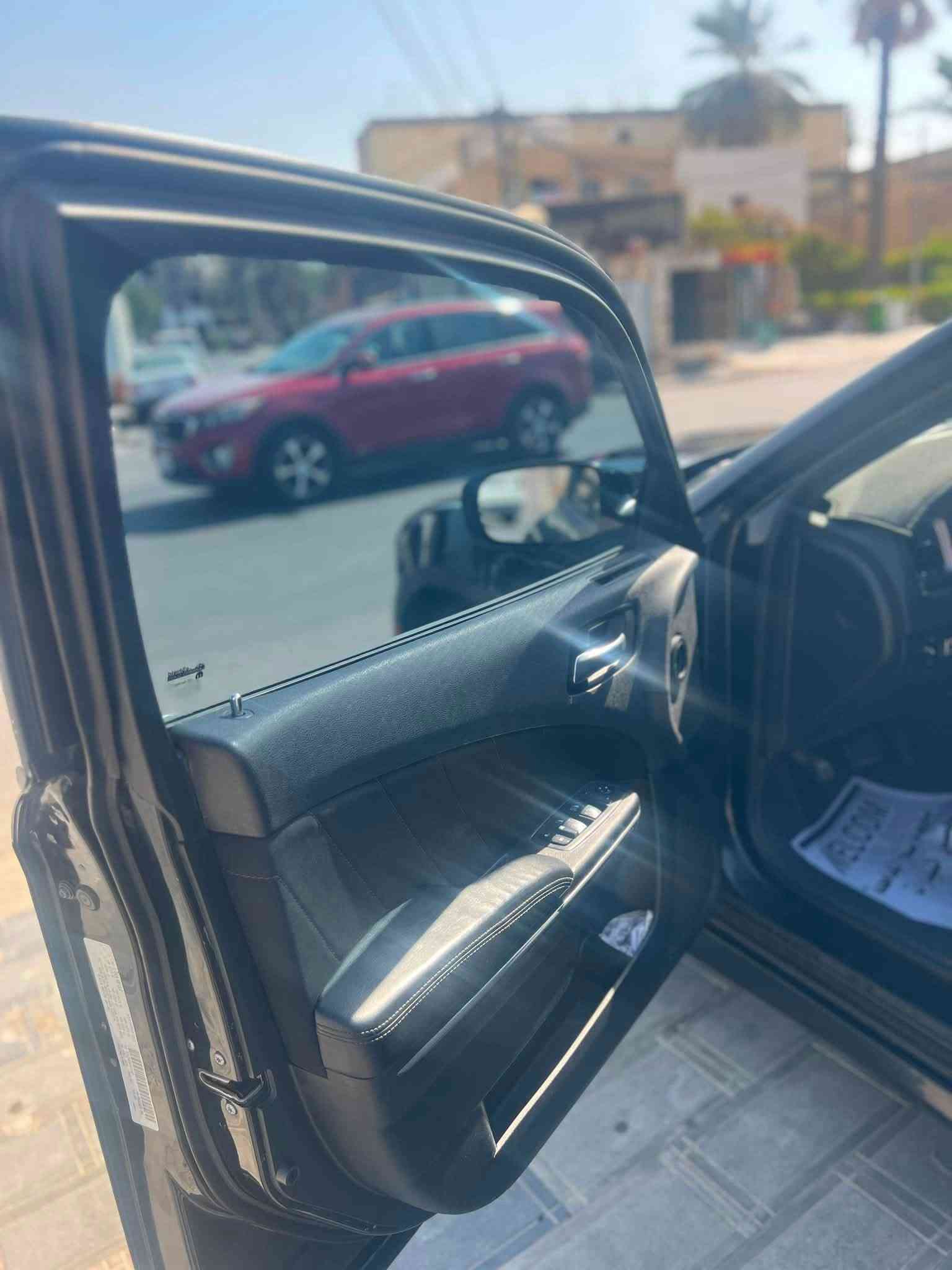 جارجر موديل 2016 
محرك 3600
حادثها جاملغ خلفي 
بيها ملاحظات بسيطه
جاهزه السياره مابيها اي نقص
***********
