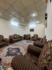 طقم صوفا كلاسيك • شقلاوة • نظيف