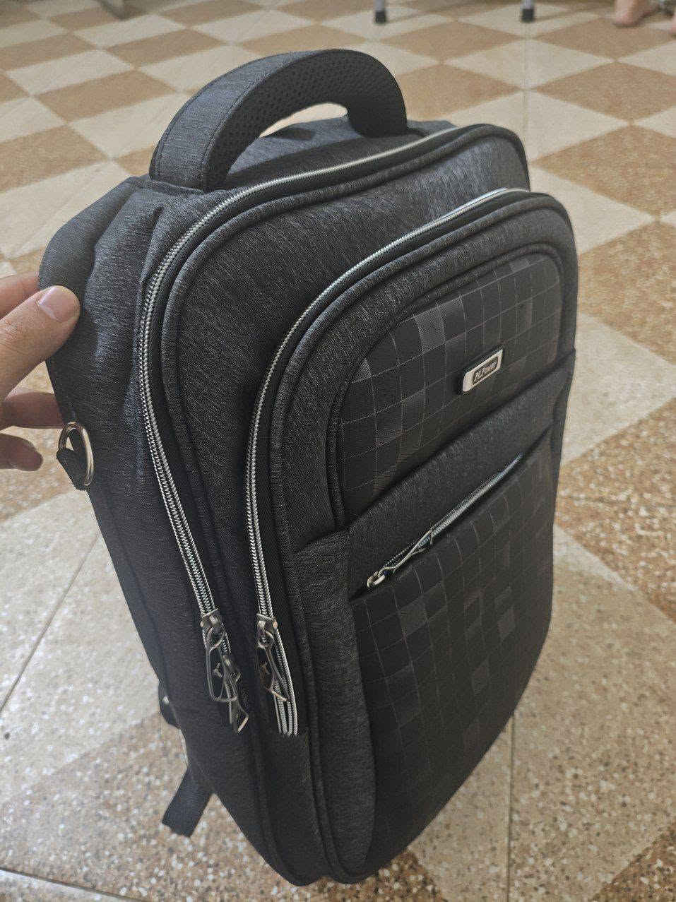 جنطة ماركة • أصلية • كلبس 3 أحجام