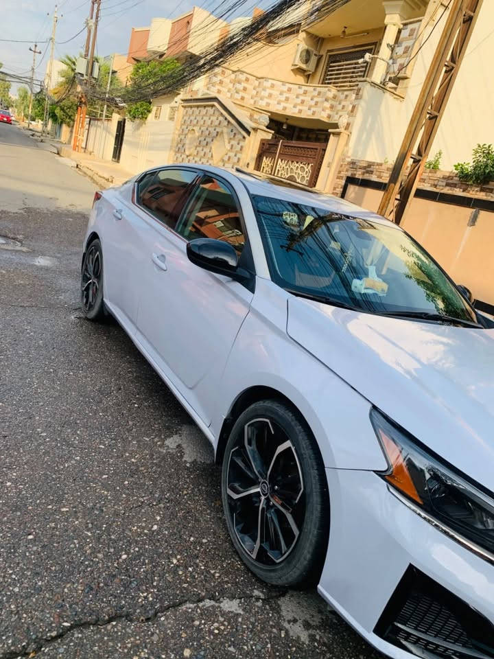 Altima 24 Srpls
***********
