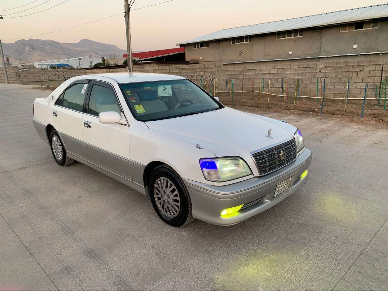 مەلیکە مۆدیل 2002موس  کۆدی بۆکراوە مەکینەفیفیتی D4 ر3دوگمە پەردە مەکینەوگیر  بەشەرتی 10فیتەر تەبرید ساردوگەرم ئیشدەکات دەعمو وەرگەڕاوی نیە  دەعامی بۆدەعامی بەشەرت زۆرتندوتۆڵە  4تایەی تازەی لەژیرە سعری 53گەڵا    ژم*********** شوین پیرە مەگرون السليمانية, العراق

