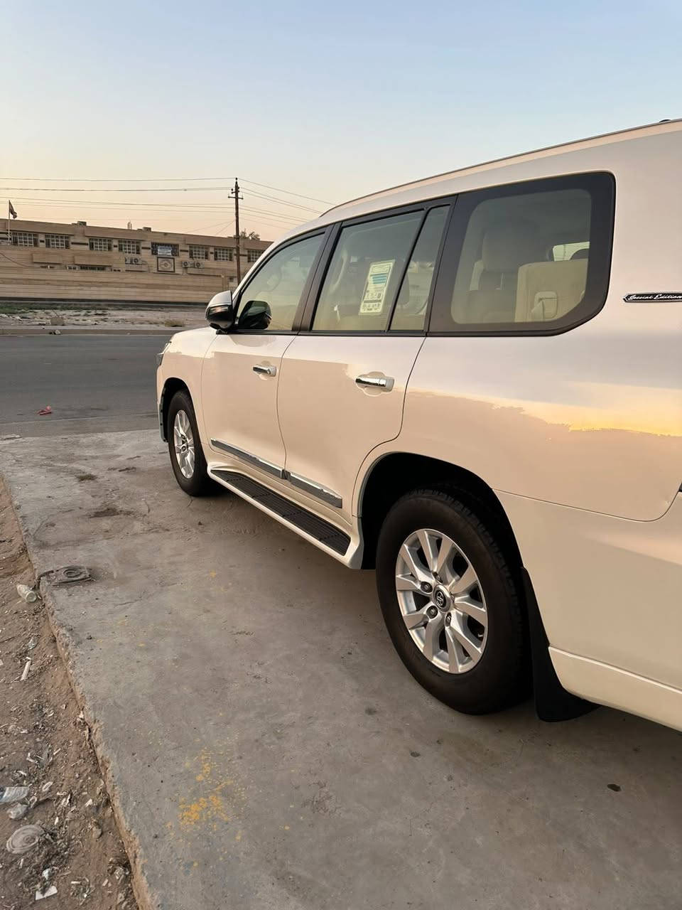 لاندكروز  2018    V6 سياره بريم اصل كفاله سعرهه  429$ ماشيه 80الف
***********

 مكاني بغداد الكماليه
