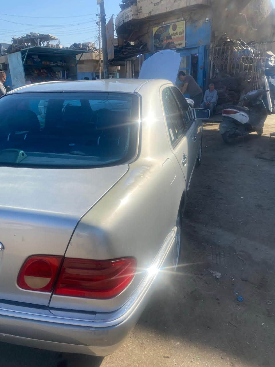مرسيدس ام عيون • ١٩٩٧ • زيونه