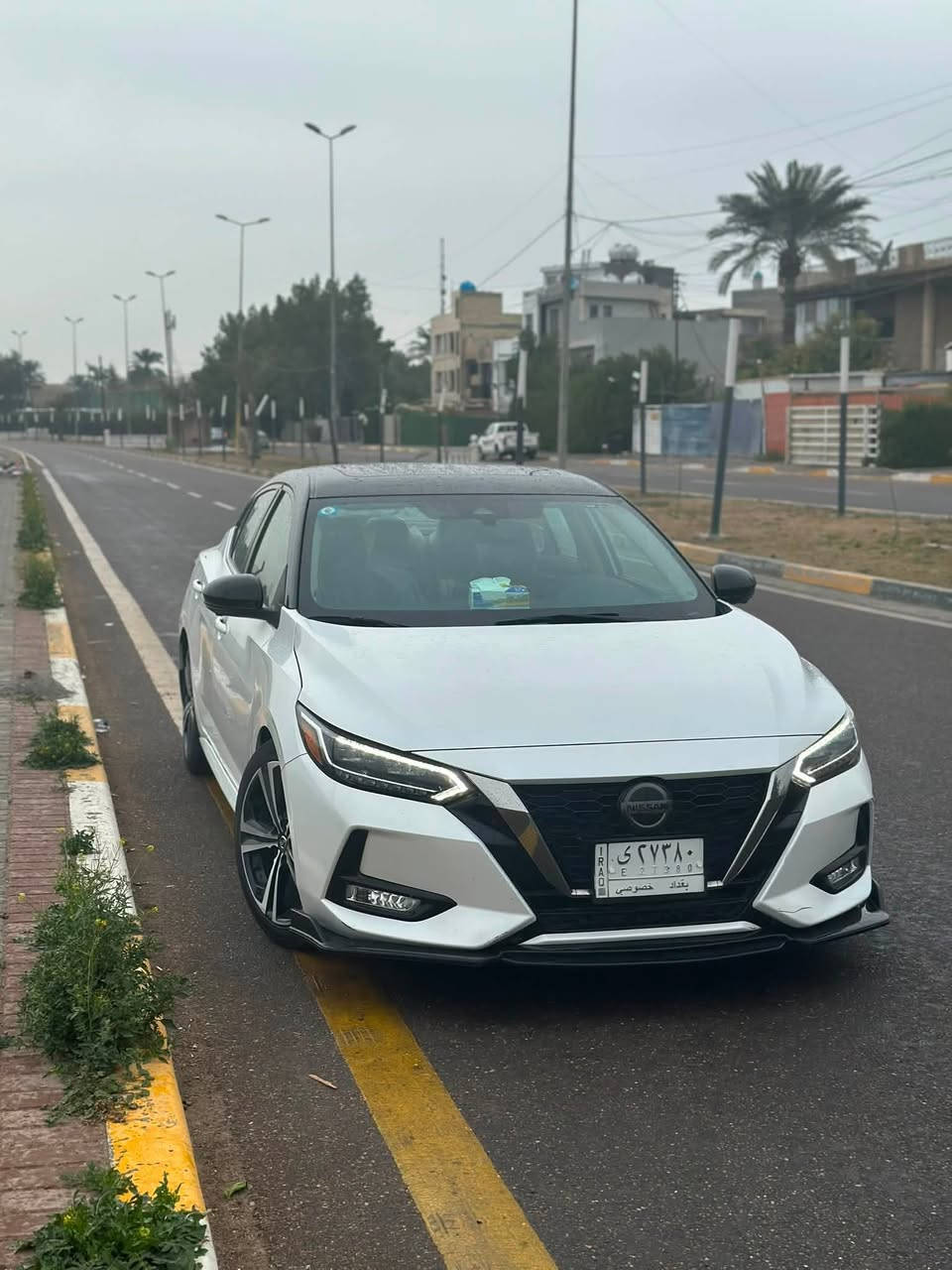 السلام عليكم
2021 NISSAN SENTRA SR PLUS
للبيع 
السيارة فول الفول اعلى فئة بسنترا SR بلاص 
 تو كلر 
الموديل: 2021
المسافة:45mi

حادث السيارة : حادث خلفي وموجوده صور 

السيارة نظيفة ومنصوبة احلى من الصور بهواي

المواصفات:
بصمة تشغيل + بصمة ابواب 
تشغيل عن بعد 
تحكم ستيرن كل الجهات 
شاشة حجم كبير + كامرة دوراة
ابل كار بلي واندرويد اوتو 
فتحة سلايد روف
لايتات زينون عالي ناصي وليد اشارة ونهاري 
اشارة بلمراية + حساس بلمرايا جانبية 
كشنات جلد +تدفئه
5كامرات 360 درجة
سستم سماعات BOSE 
ستيرن سبورت حرف D + تدفئة ستيرن 
وثلاث وضعيات للقيادة سبورت +نورمال +ايكو 
رادار امامي اوتو بريك 
رادار جانبي وخلفي +حساسات خلفية 
نظام تحديد مسار للسياقة الاكترونية
قيادة ذاتية 
مانع انزلاق + كروز سرعة 
حجم المحرك 2000 cc
وبعد بيها هوواي مواصفات 
السعر 164 
مكان السيارة بغداد الكرخ  للاستفسار***********
