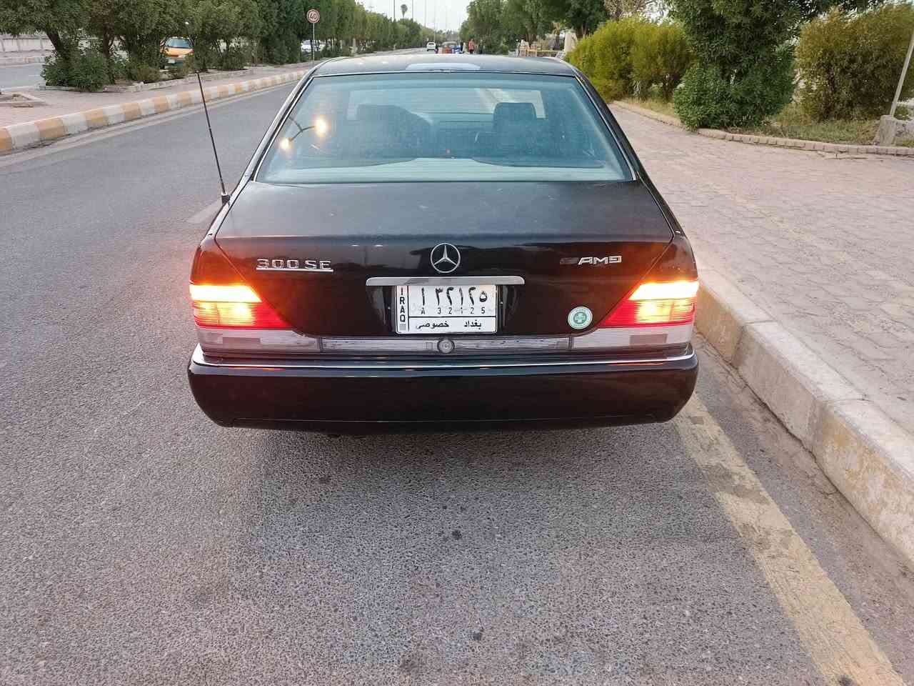 سلام عليكم شباب مرسيدس شبح موديل 93 كير محرك تابوت  ابلاد جدد حاوية قبل ٤ أشهر مشدودات بدون تنقيص غرفة جديده بالكاترون بدون ضربة صبغ فقط رقم بغداد مشروع وطني فول مواصفات سلايد سنتر لوك كهرباء دبل جام كشنات كهرباء كلهن شغلات حتى التجاوي دبل هورن خزن ميموري السيارة نظيفة تجي وشوف بعينك نقصه كمبريسر عاطل وارفلو فقط السعر ٦٠ ورقة وبيه مجال بسيط مكان السيارة ميسان للاستفسار الاتصال على الرقم ***********
