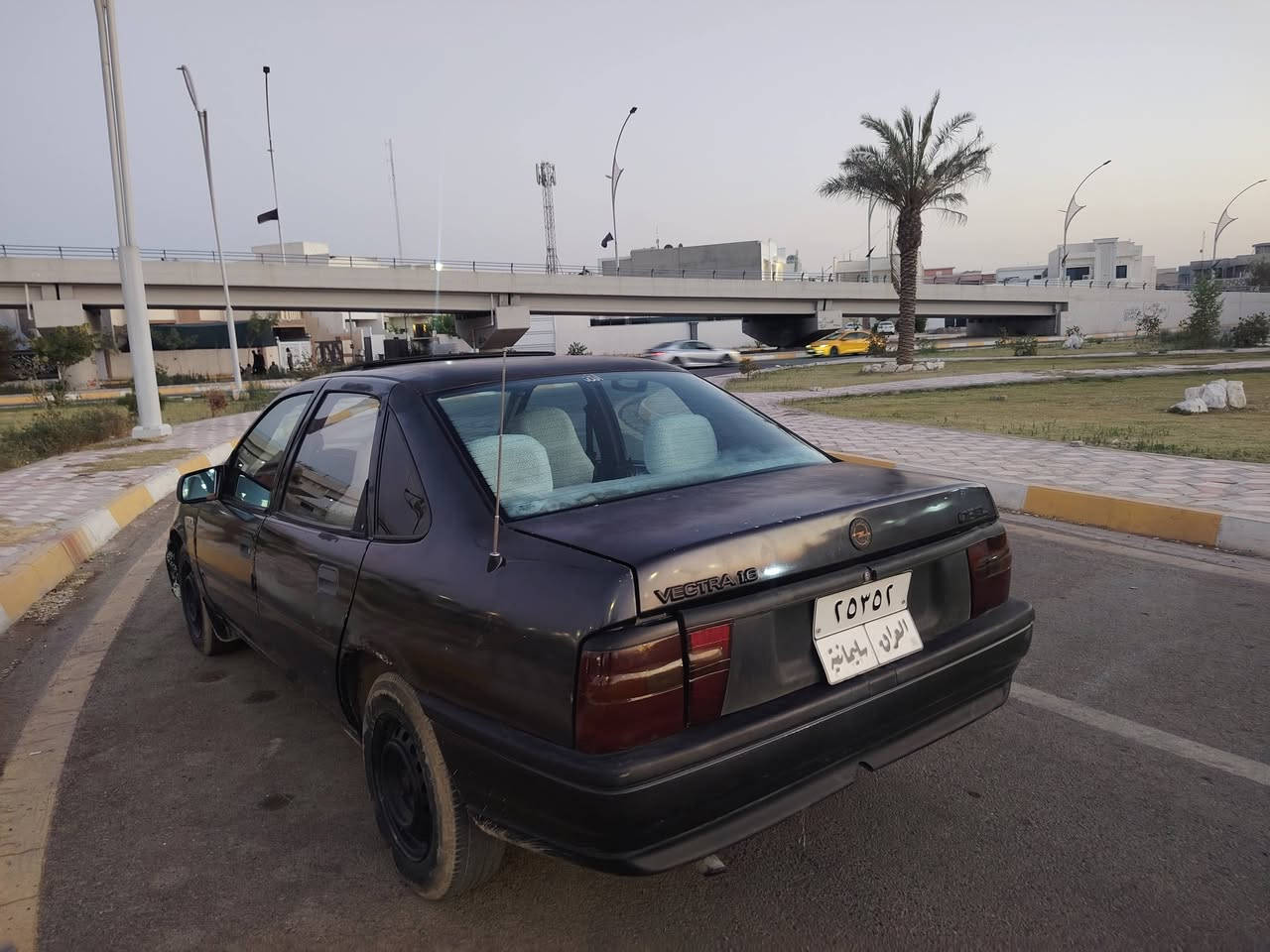 سياره اوبل فكترا موديل 92حجم16سياره نظيفه جدا كولشي مابي شرط بدون ضربه سنويه منتهي سنه بي دفتر بنزين كهربائية كلها شغال تخم صدر جديد جام كهربائية سعر29وبي مجال بسيط عنوان كركوك رقم هاتف ***********
